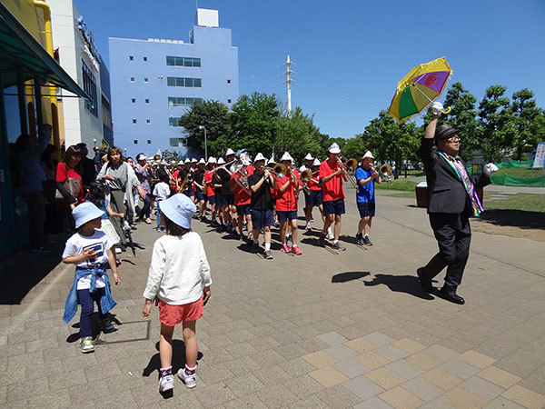 p16_1.jpg